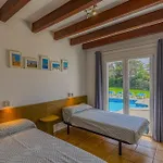 Villa Sargantana Negra