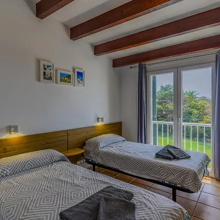 Villa Sargantana Negra