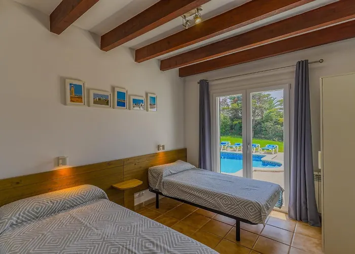 Villa Sargantana Negra